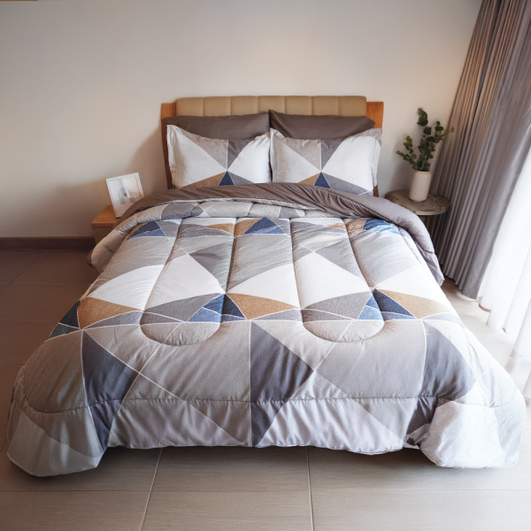 Tendido Acolchado Geometrico Cafe - Cama Queen - 160